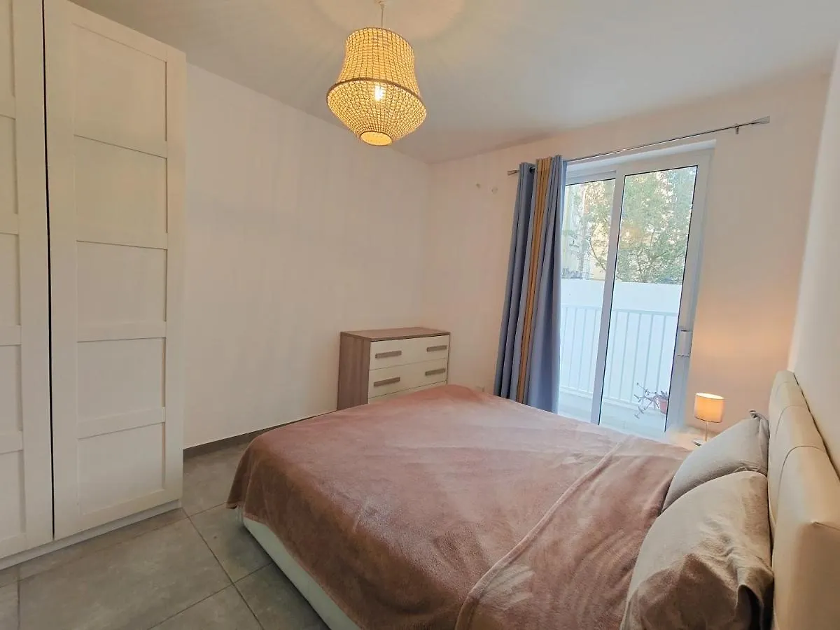 Large Central Apartment Near Valletta & Seafront Pieta Malta