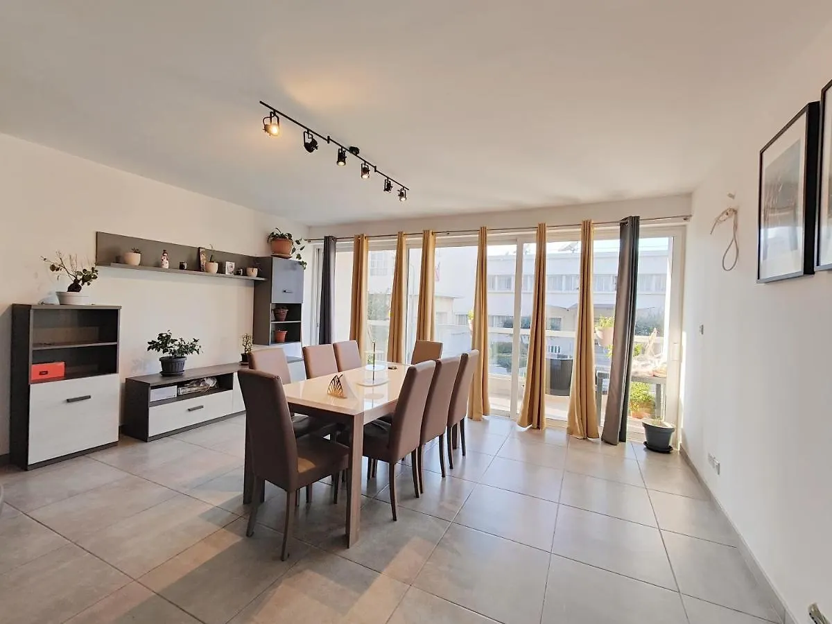 Large Central Apartment Near Valletta & Seafront Pieta