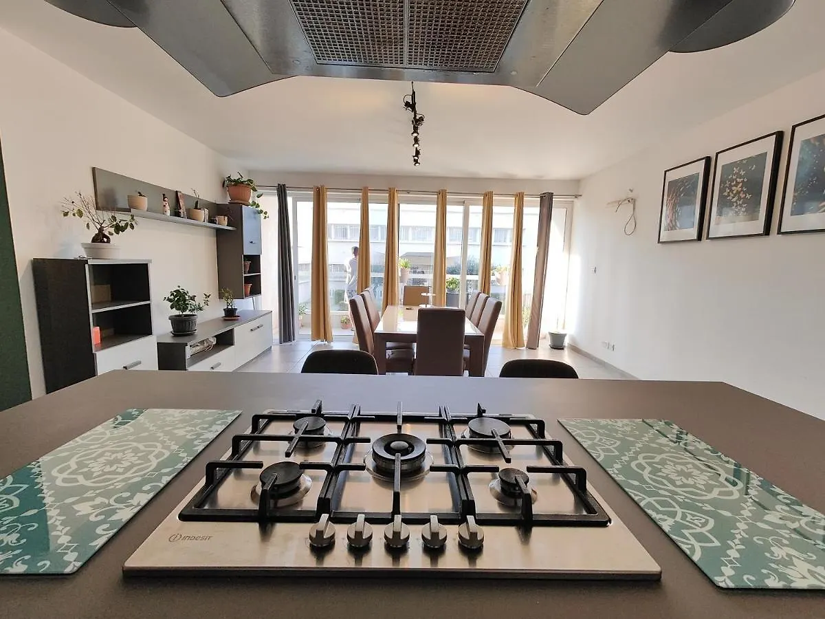 Guest house Large Central Apartment Near Valletta & Seafront Pieta